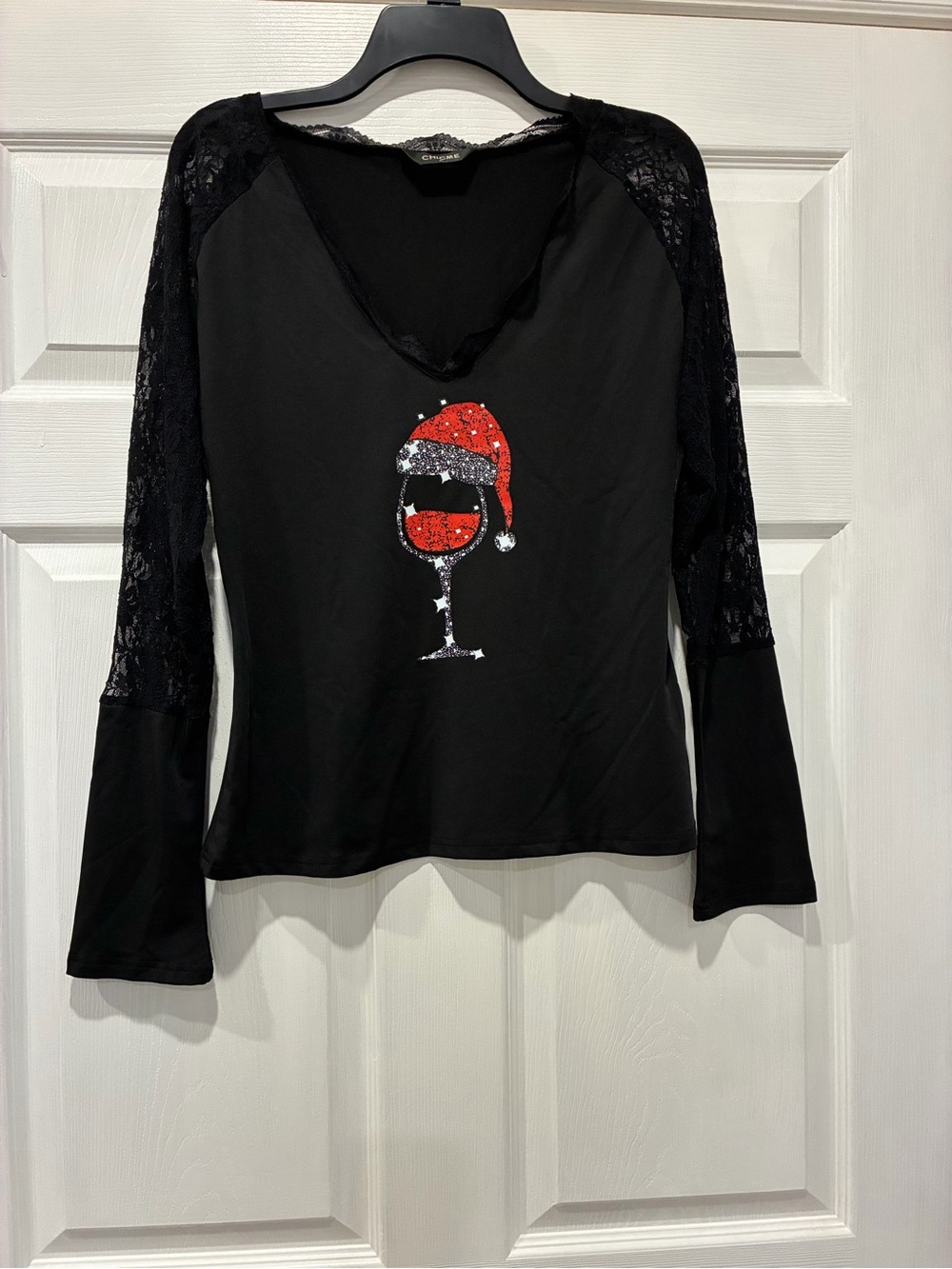 Black Lace-Sleeve Women's Top with Festive Wine Glass Graphic 👙